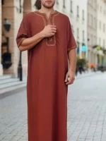 Men's Vintage Style Crew Neck Long Sleeve Robe For Cultural Activities In Arabic